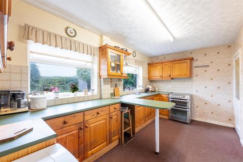 4 bedroom detached house for sale, Longmead Drive, Fiskerton NG25