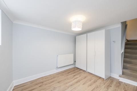 2 bedroom flat for sale, Hormead Road, Maida Vale, London