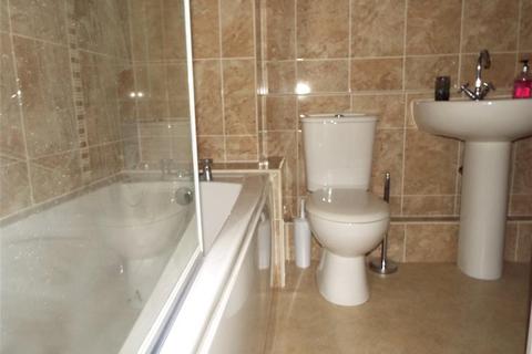 2 bedroom flat to rent, Norfolk Place, Penrith, Cumbria, CA11 9BE