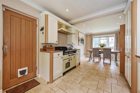 15 Durnford Close, Chilbolton, Stockbridge, SO20 6AP