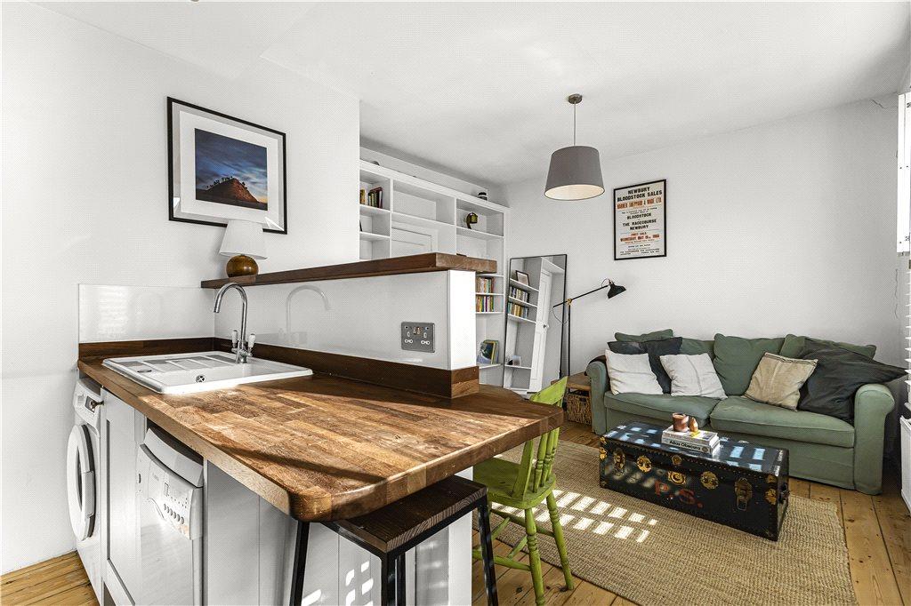 Kitchen/Reception