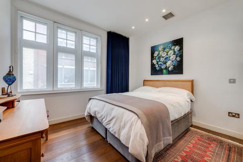 1 bedroom flat for sale, Wardour Street, London