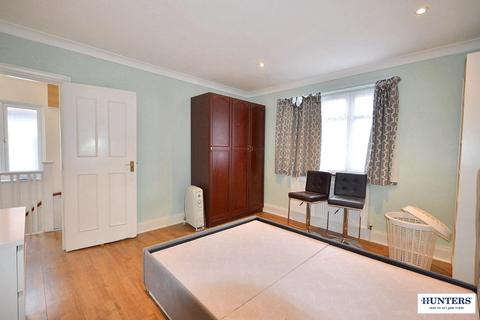 2 bedroom maisonette to rent, Reeves Avenue, Kingsbury, London, NW9 8LN