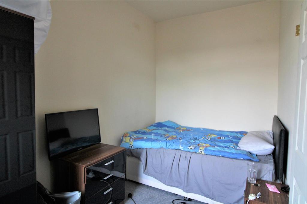 Bedroom2#.JPG