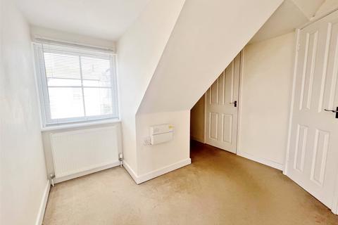 1 bedroom flat to rent, Sussex Street, West Sussex PO21