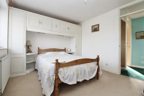 2 bedroom end of terrace house for sale, Teign Court, Walton