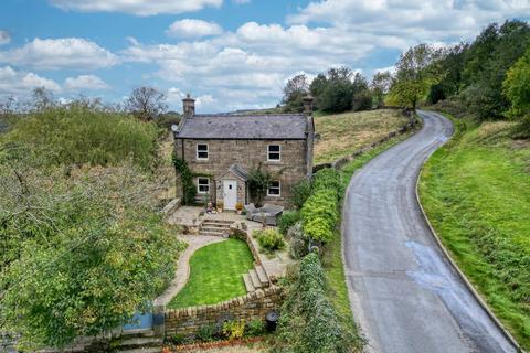 4 bedroom cottage for sale, Farley Hill, Farley, Matlock DE4