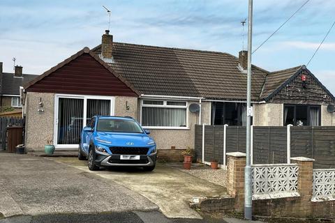 2 bedroom semi-detached bungalow for sale, Park Close, Bradford