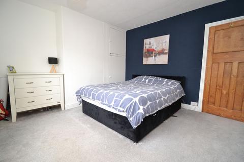 6 Vicarage Road, Shipley, BD18 1HB