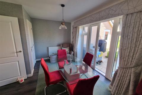 21 Athelstan Crescent, Rochford, SS4 1GY