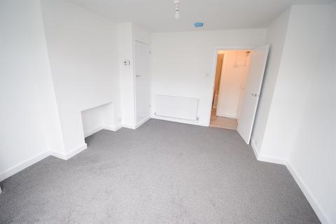 Studio to rent, Whitchurch Road, Cardiff