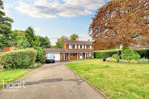 4 bedroom detached house for sale, Quebec Road, Dereham