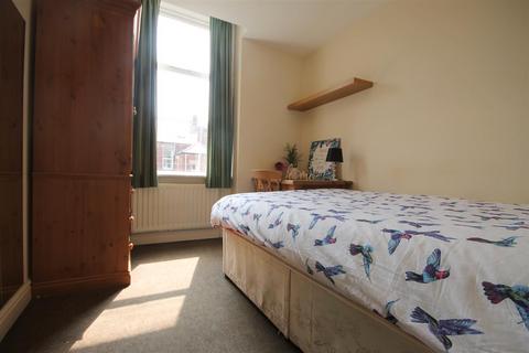 6 bedroom maisonette to rent, Forsyth Road, Jesmond