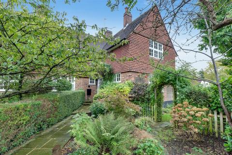 4 bedroom semi-detached house for sale, Brookland Rise, Hampstead Garden Suburb