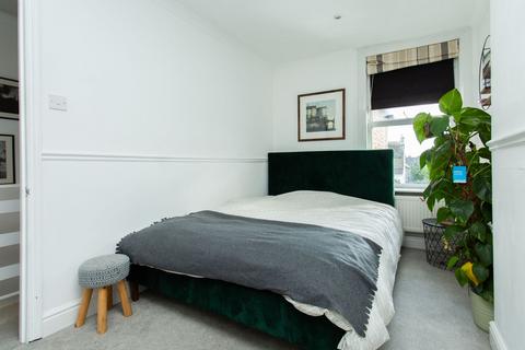 4 bedroom end of terrace house for sale, Warwick Road, Whitstable, CT5