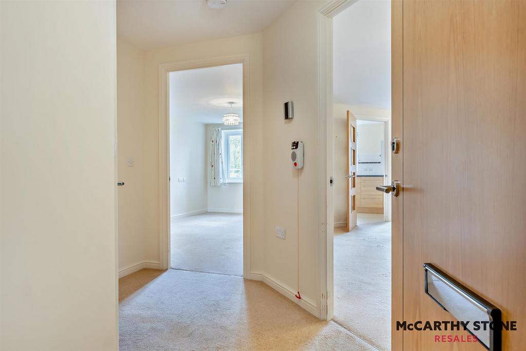 8622782-interior02-800.jpg