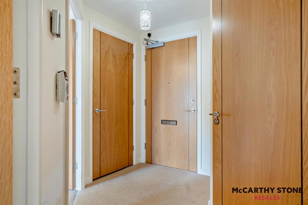 8622782-interior17-800.jpg