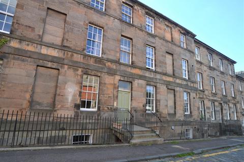 4 bedroom flat to rent, Canon Street, Edinburgh, EH3