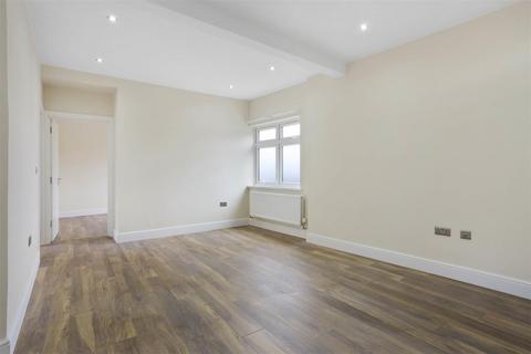 2 bedroom apartment to rent, Westmead Road, Sutton SM1