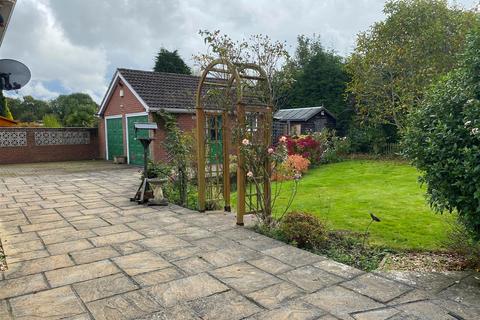 10 High Mount, Donnington, Telford, TF2 7NL