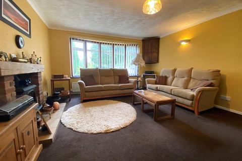 10 High Mount, Donnington, Telford, TF2 7NL