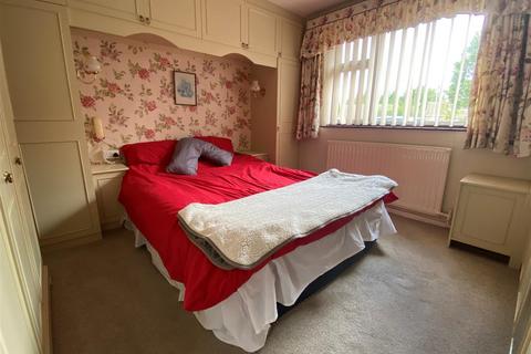10 High Mount, Donnington, Telford, TF2 7NL