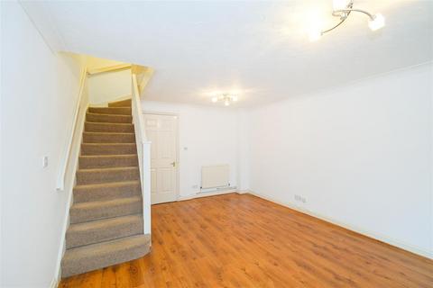 2 bedroom terraced house to rent, Merino Close, Wanstead, E11