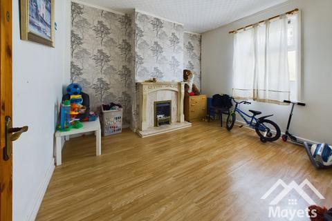 200 Accrington Road, Blackburn, BB1 2AH