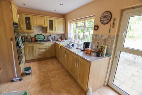 4 bedroom detached house for sale, 2 Whitehouse Close, Flanders Road, Llantwit Major, Vale Of Glamorgan, CF61 1RL