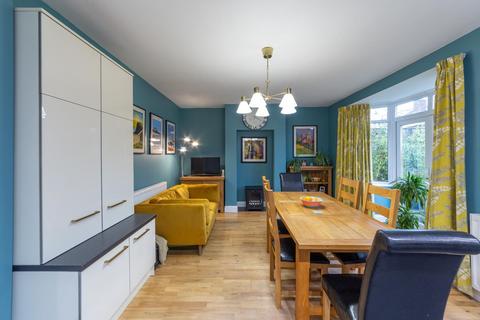 15 Burswell Avenue, Hexham, NE46 3JL