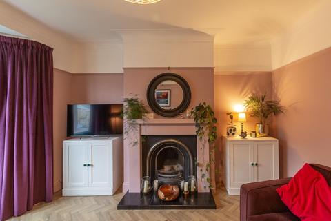 15 Burswell Avenue, Hexham, NE46 3JL