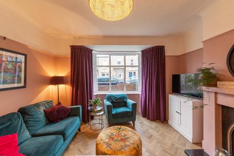 15 Burswell Avenue, Hexham, NE46 3JL