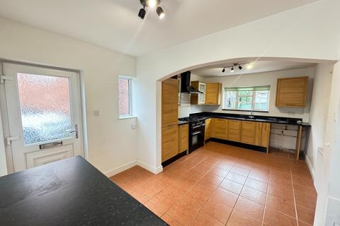 3 bedroom semi-detached house to rent, Oliver Road, Stoke-on-Trent, ST4