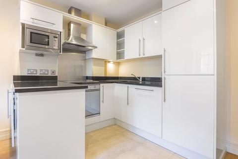 2 bedroom apartment to rent, Romney House, London SW1P