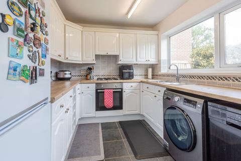 7 Turrocks Close, Little Neston, Neston, CH64 0UD