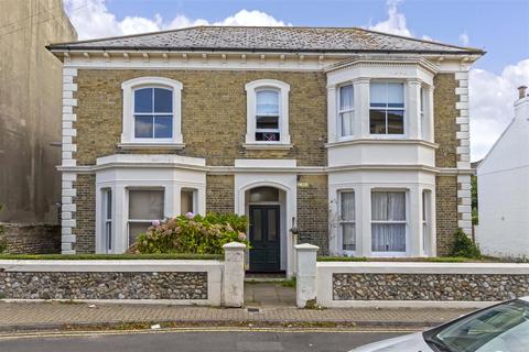 1 bedroom flat for sale, Grafton Road, Worthing