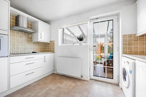 26 Brymore Close, Prestbury, Cheltenham, GL52 3DY