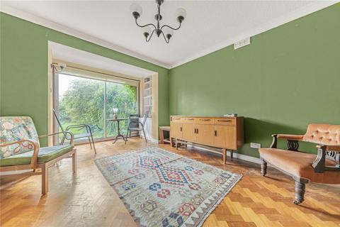 24 Homemead Road, Bromley, BR2 8BA