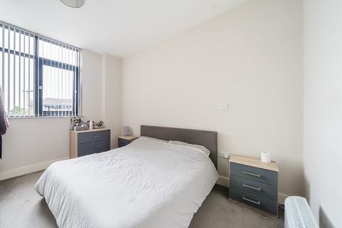 1 bedroom flat for sale, Dawsons Square, Pudsey, West Yorkshire, UK, LS28