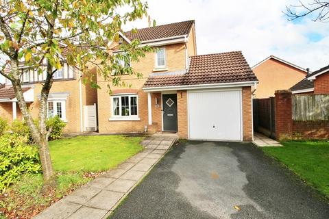 3 bedroom detached house for sale, Holmecroft Chase, Westhoughton, BL5 3ZN