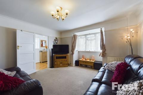 110 Brookside Avenue, Ashford, TW15 3LY