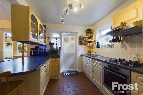 110 Brookside Avenue, Ashford, TW15 3LY