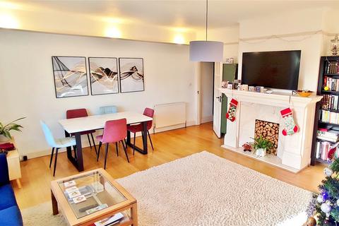 2 bedroom flat for sale, Furzeholme, High Salvington, Worthing, West Sussex, BN13