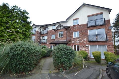 2 bedroom flat to rent, Home Farm Avenue, Macclesfield SK10