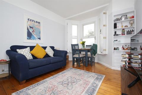 2 bedroom flat for sale, Florence Road, Finsbury Park