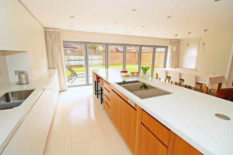 5 bedroom detached house for sale, Limewood Close, Langley Park, Beckenham, BR3