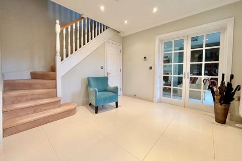 15 Limewood Close, Beckenham, BR3 3XW