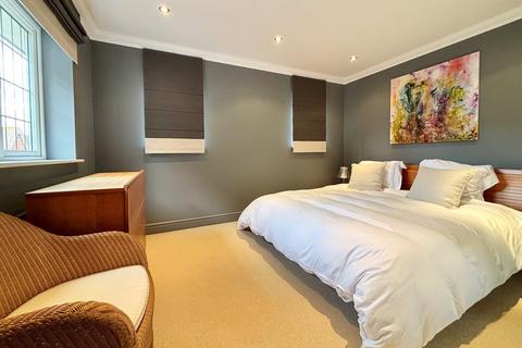 15 Limewood Close, Beckenham, BR3 3XW