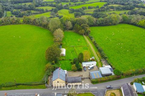 5 bedroom property with land for sale, Saron, Llandysul