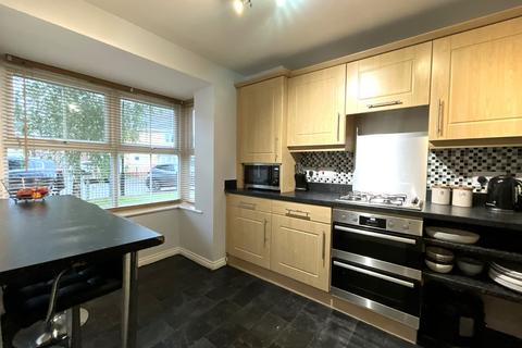 4 bedroom semi-detached house for sale, Bicester Grove, Hebburn, Tyne and Wear, NE31